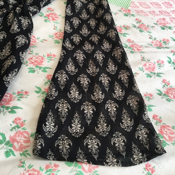 Patterned Mini Dress - Picture 3 of 7